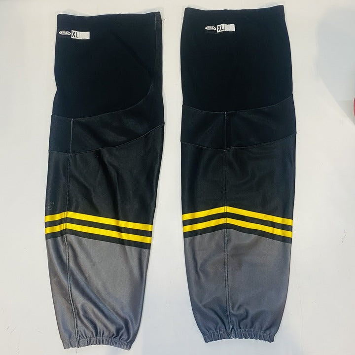 D'OCCASION - Chaussettes de sport en tricot - Noir/Jaune/Gris